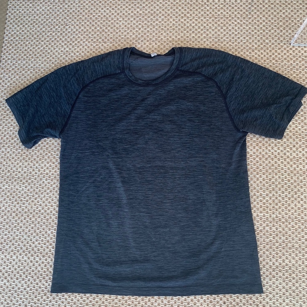 Lululemon XL shirt